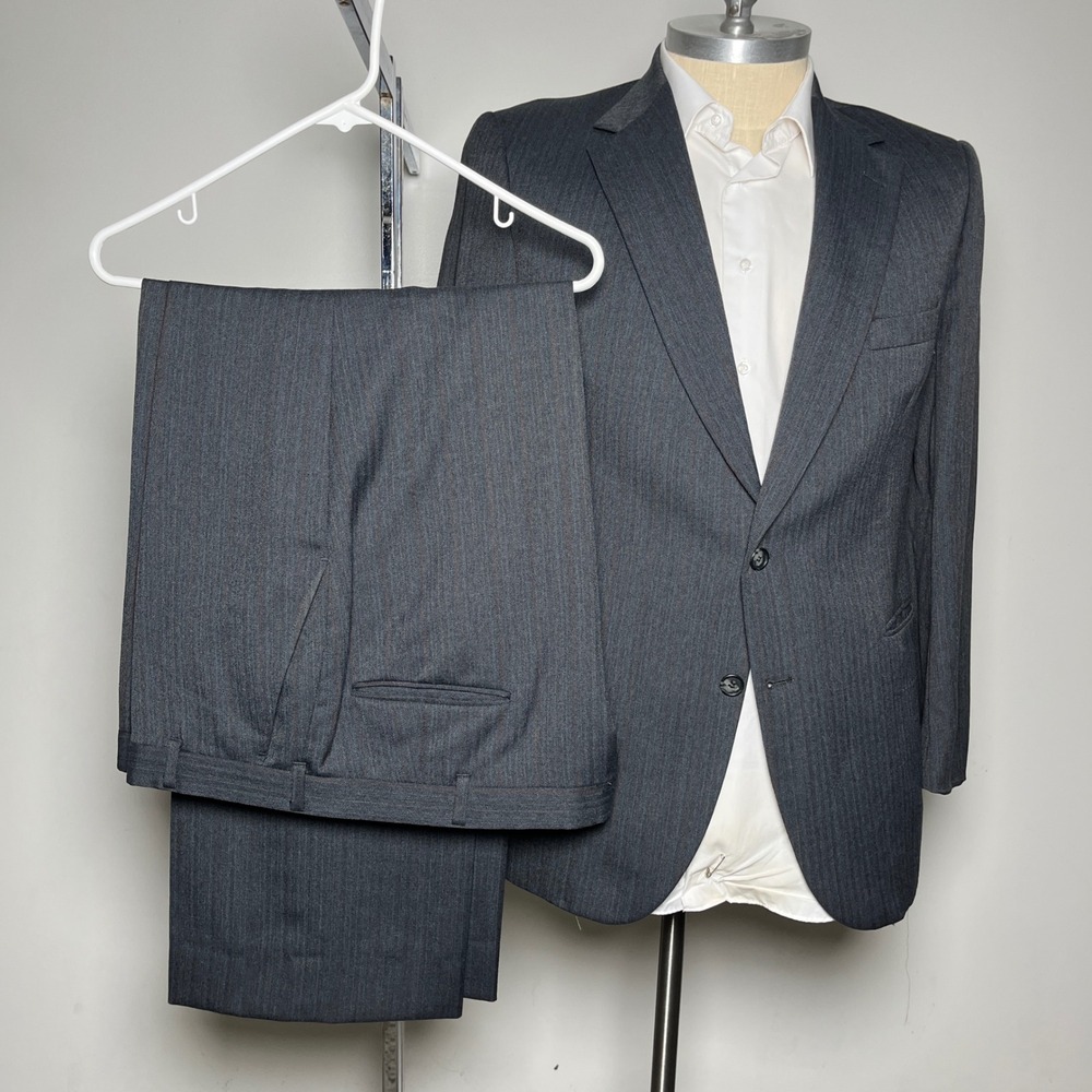 Johnny Carson Suit Mens 44R W40 Gray Herringbone Pinstripe Vintage 2-Button USA